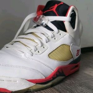 Jordan Five Fire Red 2006 retro